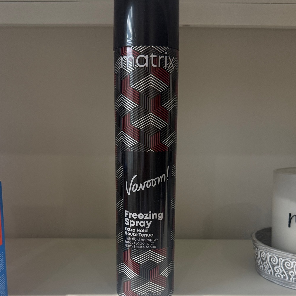 Matix Vavoom Freezing Spray - Black and Red Design